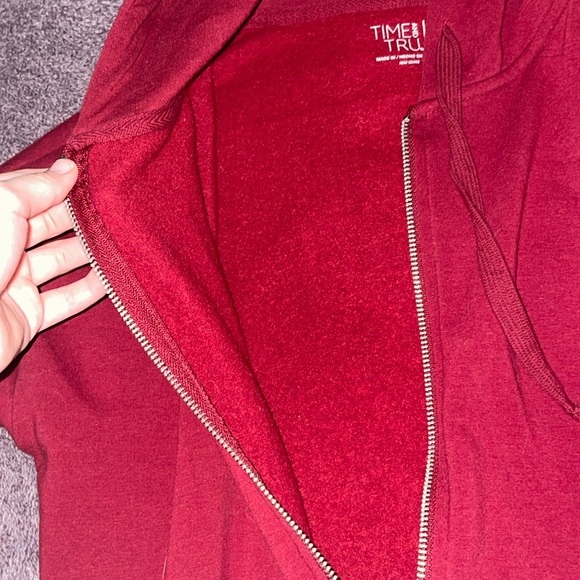Small Maroon Time and Tru Zip-up Hoodie - Picture 3 of 3